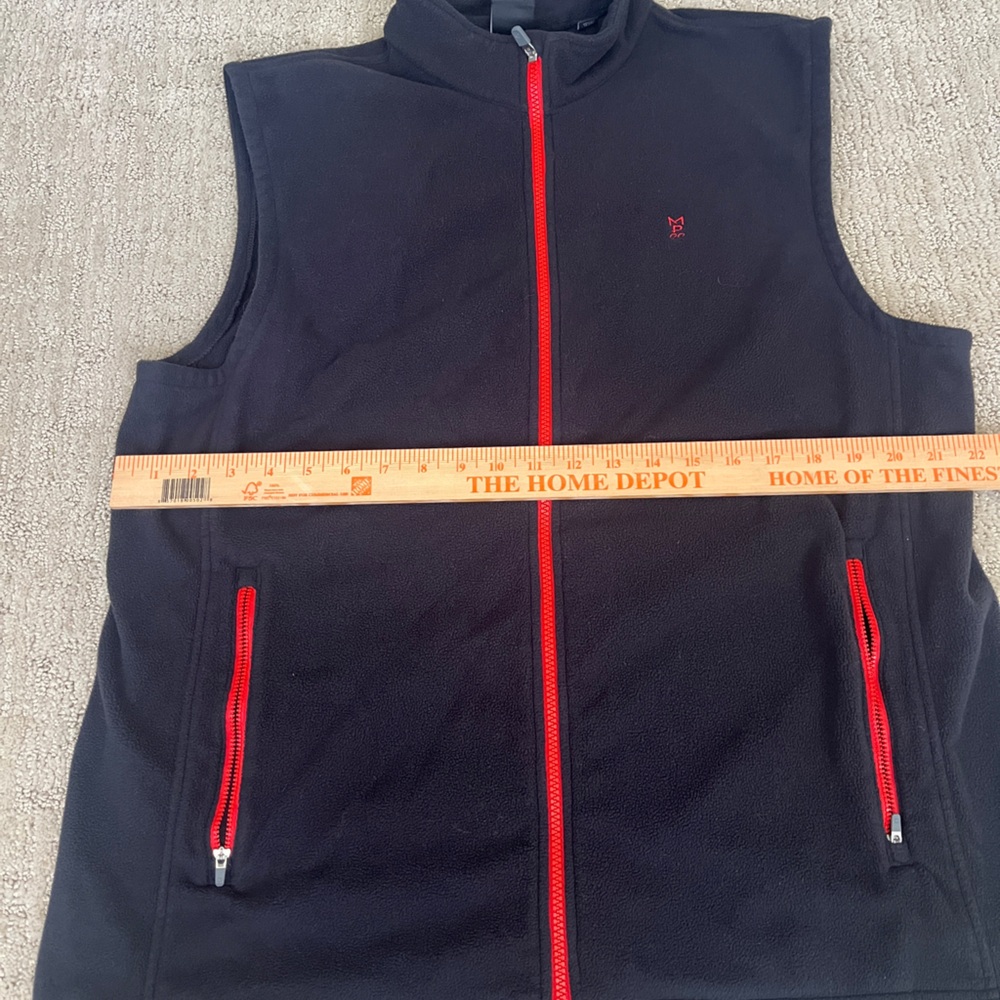 Dunning golf fleece vest. Size Large.